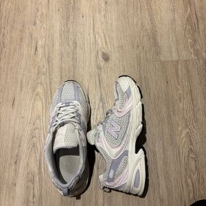 New Balance Women's Athletic Shoes - Gray and Pink